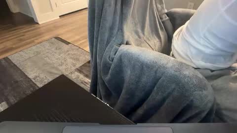 Snapshot of tevvdaren chatting on June 3, 2026, 3:28 pm tevvdaren online show from June 3, 2026, 3:28 pm