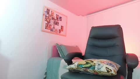 texas_curvykitten online show from March 1, 2026, 9:00 am