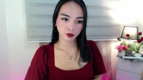Vanessa online show from December 22, 2025, 12:57 pm