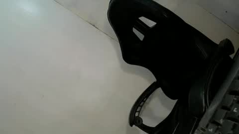 Luna online show from March 10, 2025, 5:29 pm