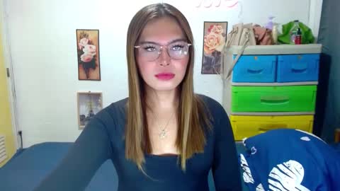 tgirlselena online show from October 2, 2025, 2:13 pm