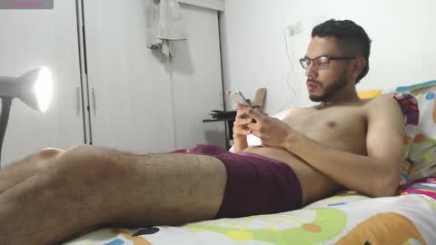 Snapshot of th_russ chatting on February 18, 2026, 1:51 pm INSTAGRAM Th1rss online show from February 18, 2026, 1:51 pm