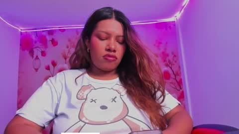 Andreina online show from November 1, 2025, 4:25 am