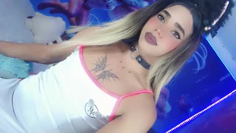 Thalia Girl online show from February 21, 2025, 8:49 pm