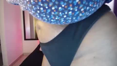 Thalia online show from October 29, 2025, 1:24 pm