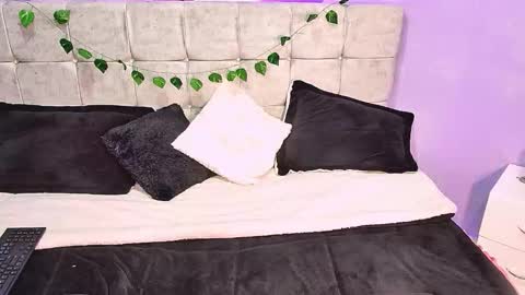 Snapshot of thalia_roose chatting on January 31, 2026, 8:18 pm Thalia online show from January 31, 2026, 8:18 pm