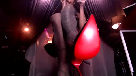 Thalia Saint online show from June 25, 2026, 12:32 am