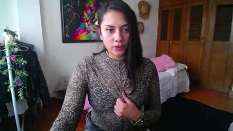 Snapshot of thaliacooper chatting on December 2, 2024, 8:44 pm online show from December 2, 2024, 8:44 pm