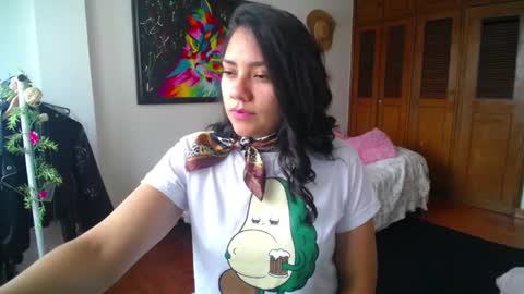 Snapshot of thaliacooper chatting on December 7, 2024, 8:38 pm online show from December 7, 2024, 8:38 pm