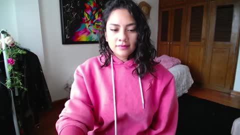 Snapshot of thaliacooper chatting on December 21, 2024, 8:54 pm online show from December 21, 2024, 8:54 pm