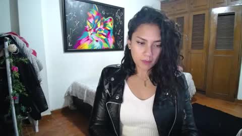 Snapshot of thaliacooper chatting on December 22, 2024, 5:23 am online show from December 22, 2024, 5:23 am