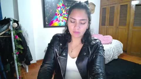 Snapshot of thaliacooper chatting on December 23, 2024, 12:46 am online show from December 23, 2024, 12:46 am