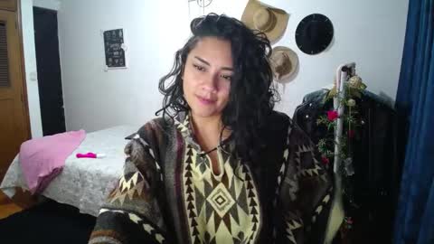 Snapshot of thaliacooper chatting on January 19, 2025, 5:37 am online show from January 19, 2025, 5:37 am