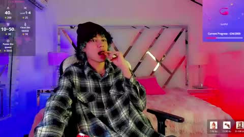 thanier_18 online show from April 19, 2026, 7:38 pm