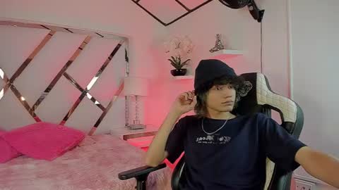thanier_18 online show from July 9, 2026, 3:21 am