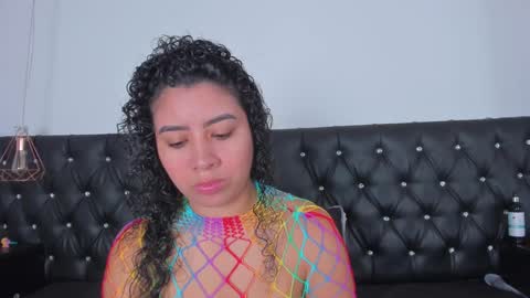 thara webstter online show from January 14, 2025, 11:42 am