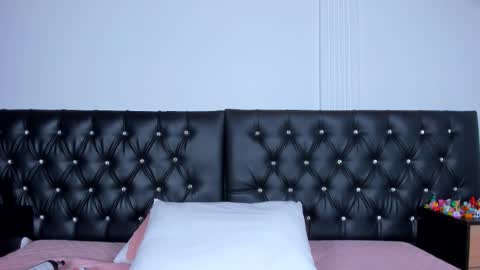 thara webstter online show from November 11, 2025, 12:16 pm