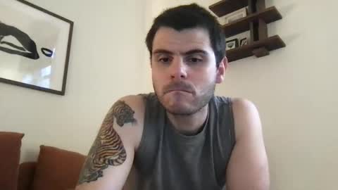 thatfeelsgoood online show from May 5, 2026, 10:51 pm