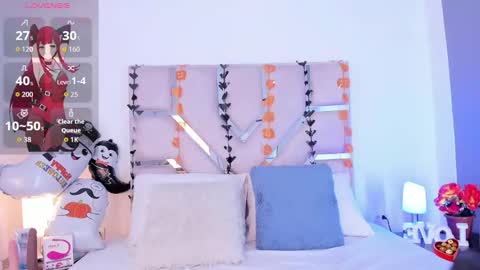 Thayler  online show from October 5, 2025, 11:19 am