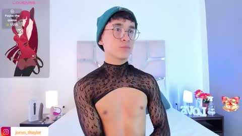 Thayler  online show from January 9, 2026, 11:13 am