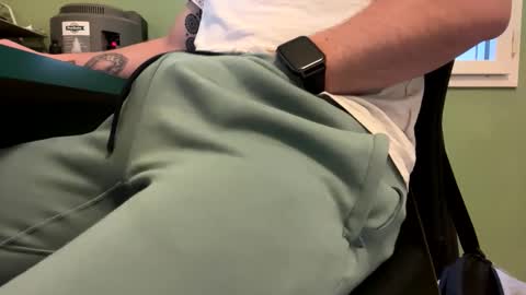 Snapshot of thco chatting on February 9, 2026, 7:56 am thco online show from February 9, 2026, 7:56 am