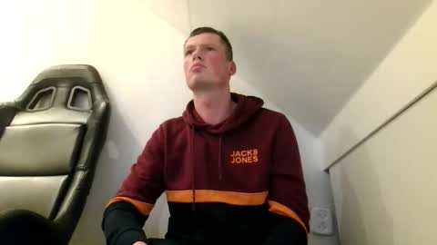 Snapshot of the___rocky200 chatting on November 20, 2025, 9:14 pm Dennis online show from November 20, 2025, 9:14 pm