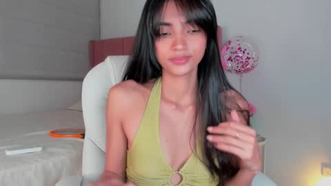 nina mirley online show from December 12, 2024, 12:59 am