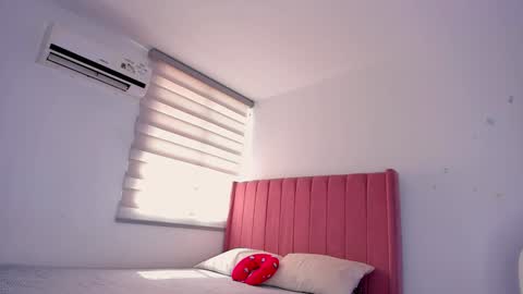 nina mirley online show from January 22, 2025, 4:02 pm