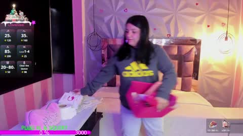 i am Cat  online show from December 17, 2024, 12:11 pm