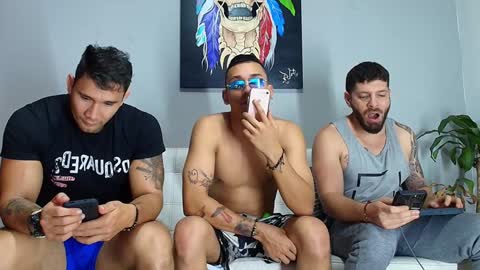 SCOTT  THEO  KAMERON  GENDERSON online show from December 20, 2024, 12:41 am