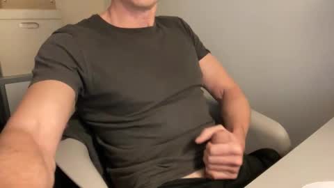 the_gym_boy online show from November 16, 2025, 5:07 pm