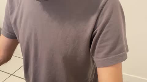 the_happy_hubby online show from December 18, 2024, 2:21 am