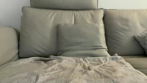 mophie online show from November 9, 2025, 4:38 pm