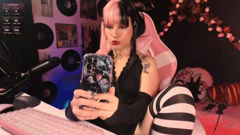 ...  ... online show from December 10, 2024, 7:26 am