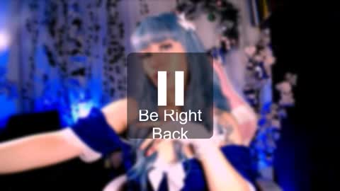 Snapshot of the_kitty_roxy chatting on December 14, 2025, 9:25 am ... ... online show from December 14, 2025, 9:25 am