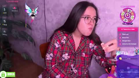 Snapshot of the_princese chatting on January 15, 2026, 9:07 pm Alice online show from January 15, 2026, 9:07 pm