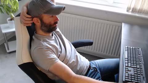 Snapshot of the_sensual_masturwait chatting on September 23, 2025, 7:11 am the_sensual_masturwait online show from September 23, 2025, 7:11 am