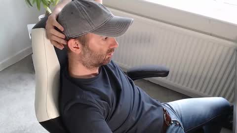 Snapshot of the_sensual_masturwait chatting on October 1, 2025, 9:37 am the_sensual_masturwait online show from October 1, 2025, 9:37 am