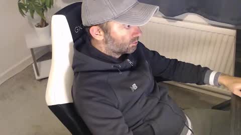 Snapshot of the_sensual_masturwait chatting on October 3, 2025, 6:27 pm the_sensual_masturwait online show from October 3, 2025, 6:27 pm