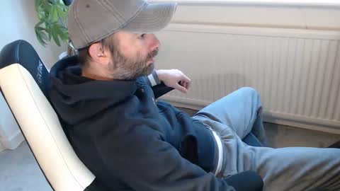 Snapshot of the_sensual_masturwait chatting on October 13, 2025, 7:08 am the_sensual_masturwait online show from October 13, 2025, 7:08 am