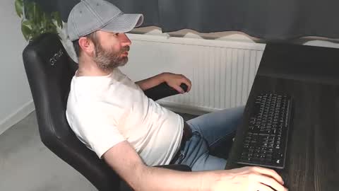 Snapshot of the_sensual_masturwait chatting on October 20, 2025, 6:30 pm the_sensual_masturwait online show from October 20, 2025, 6:30 pm