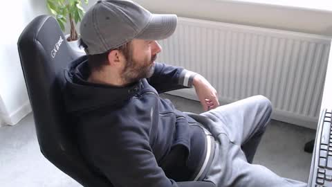 Snapshot of the_sensual_masturwait chatting on November 3, 2025, 7:53 am the_sensual_masturwait online show from November 3, 2025, 7:53 am