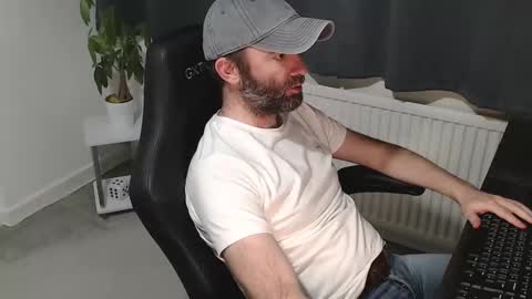 Snapshot of the_sensual_masturwait chatting on November 12, 2025, 7:57 pm the_sensual_masturwait online show from November 12, 2025, 7:57 pm