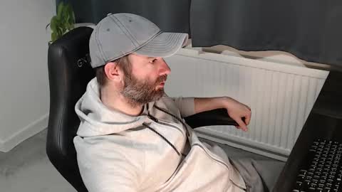 Snapshot of the_sensual_masturwait chatting on November 13, 2025, 5:01 pm the_sensual_masturwait online show from November 13, 2025, 5:01 pm