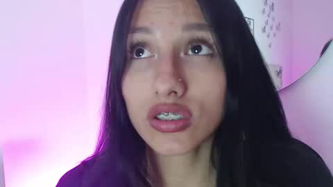 Andrea online show from October 8, 2025, 10:51 pm