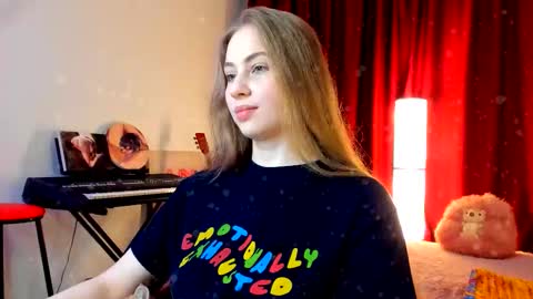 Ally    STREAMING ON TWITCH NOW Check my Twitter for updates online show from December 5, 2025, 8:05 pm