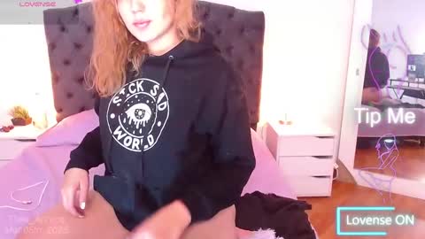 Snapshot of thea_aphros chatting on March 6, 2025, 2:09 am Diosa Afrodita online show from March 6, 2025, 2:09 am