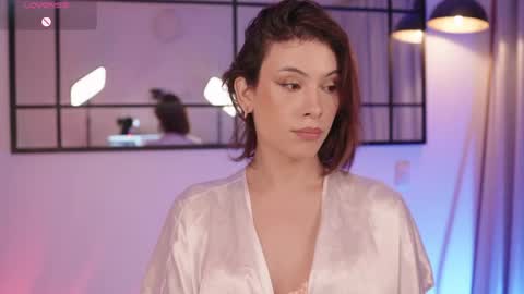 Snapshot of thea_ome chatting on May 15, 2026, 11:12 pm Thea online show from May 15, 2026, 11:12 pm