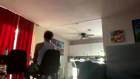 theauroravee online show from October 3, 2025, 11:18 am