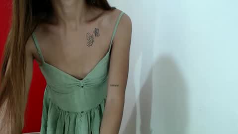 theaxox online show from November 18, 2025, 6:01 pm